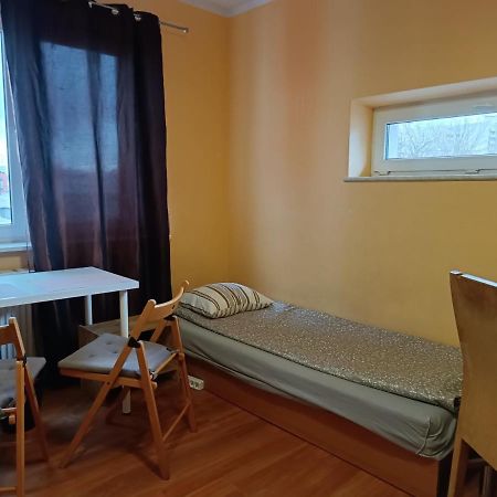 ורשה Hostel Sunrise Liwska מראה חיצוני תמונה