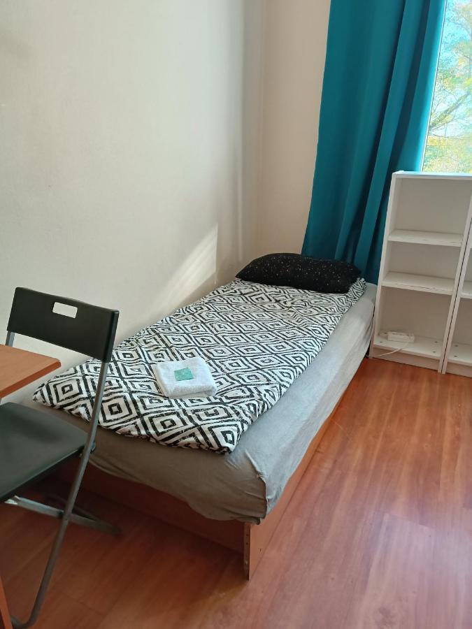 ורשה Hostel Sunrise Liwska מראה חיצוני תמונה