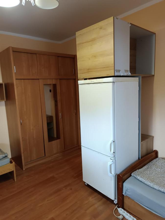 ורשה Hostel Sunrise Liwska מראה חיצוני תמונה